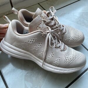 APL TechLoom Phantom Running Shoe (Women)